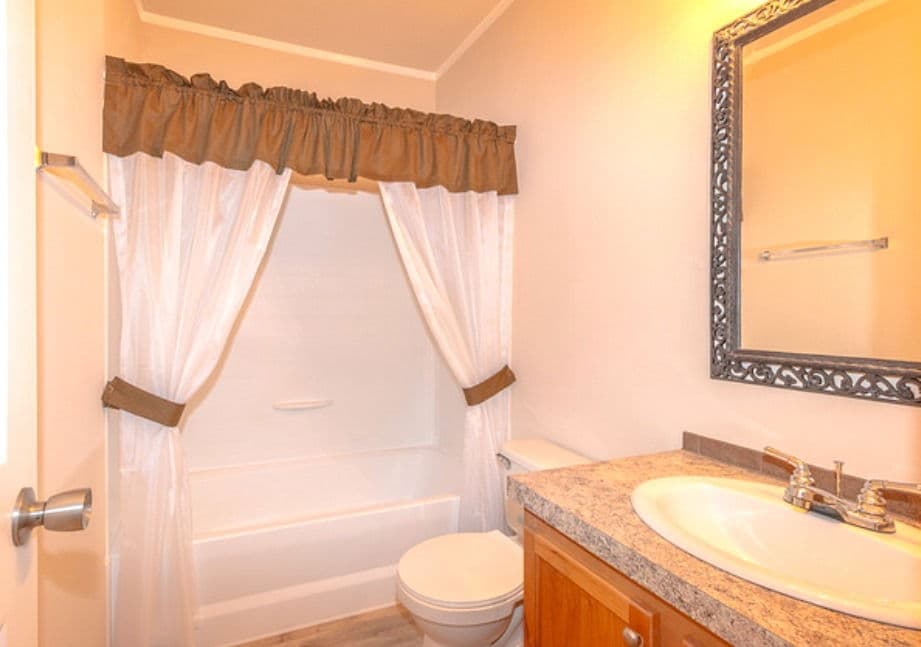 Heritage 30443e bathroom home features