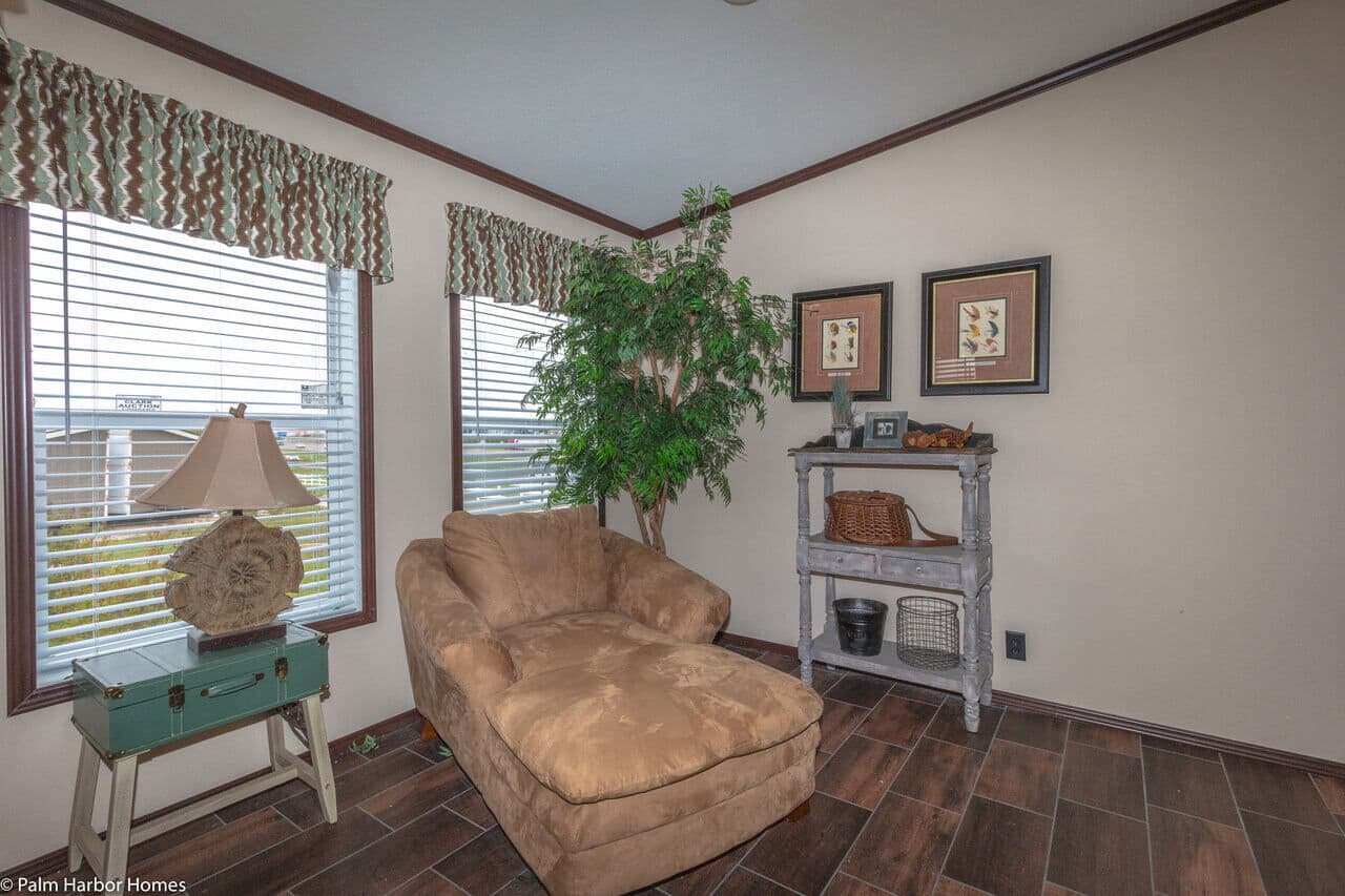 Great escape 30643g interior home features