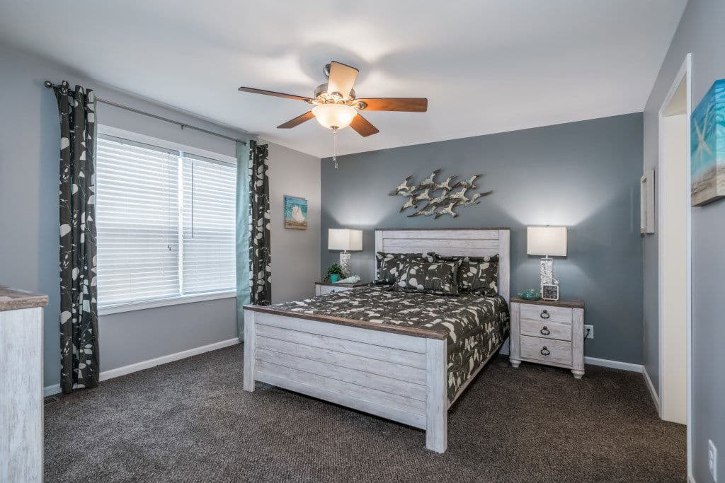 Astro creations ranch 3a2043-v bedroom home features