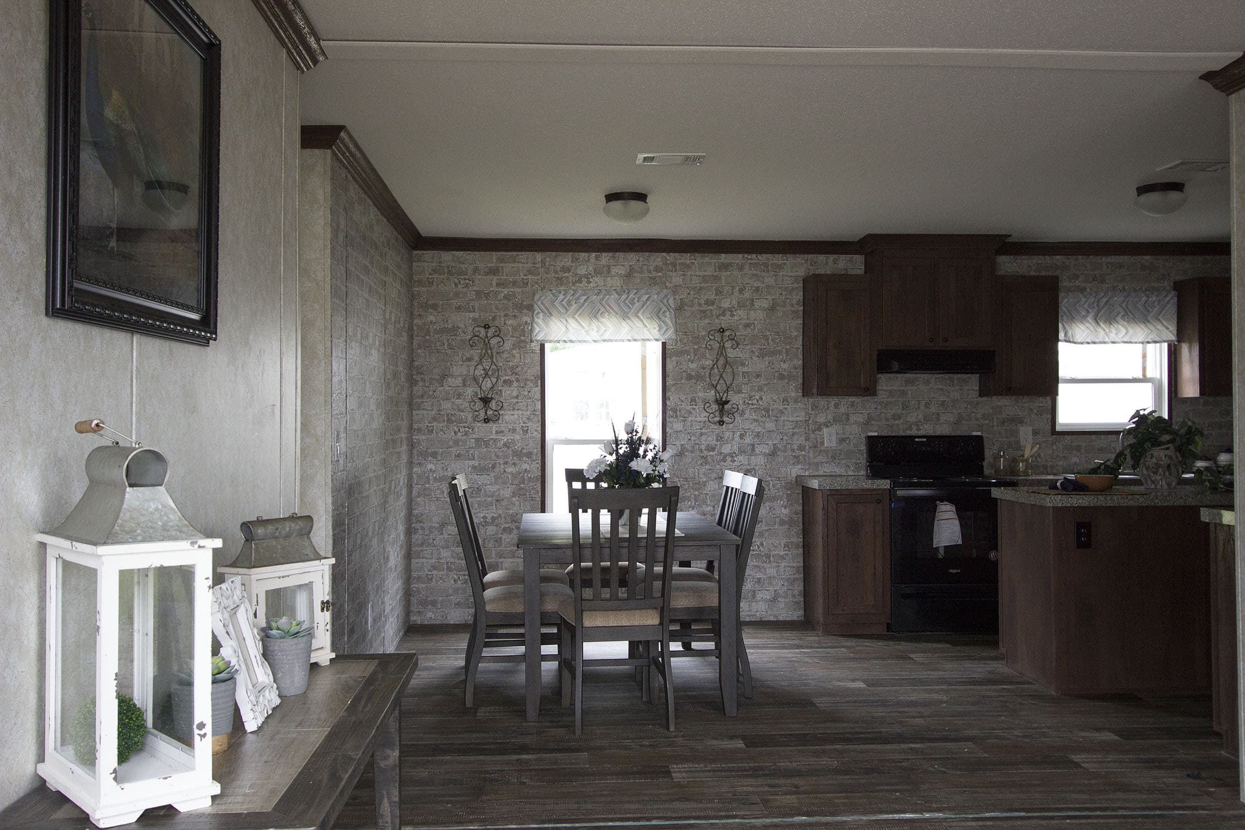 Jet interior home features