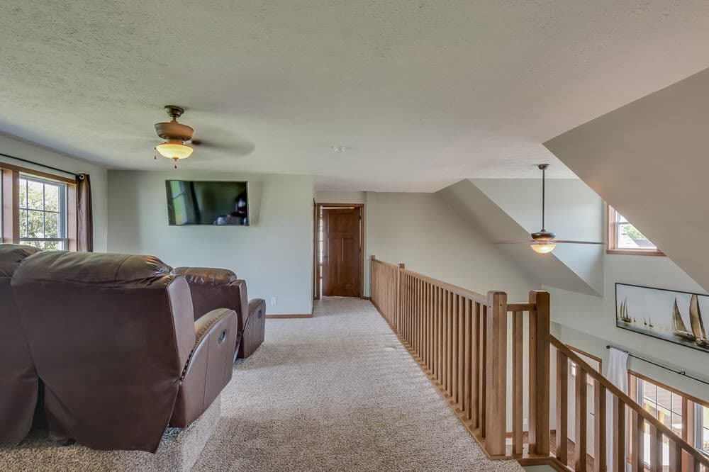 Craftsman ii interior home features