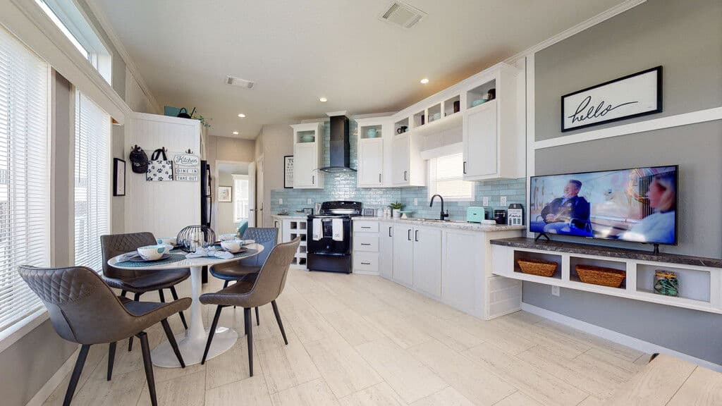 Lake charles 13361b interior home features