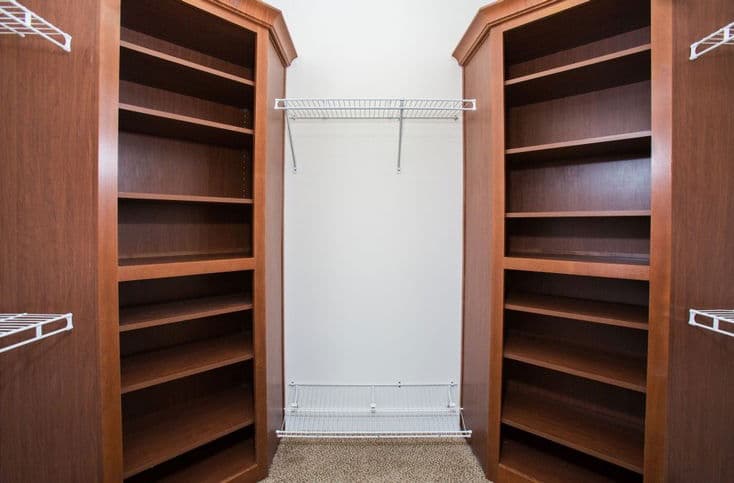 Baxter 42483a interior home features