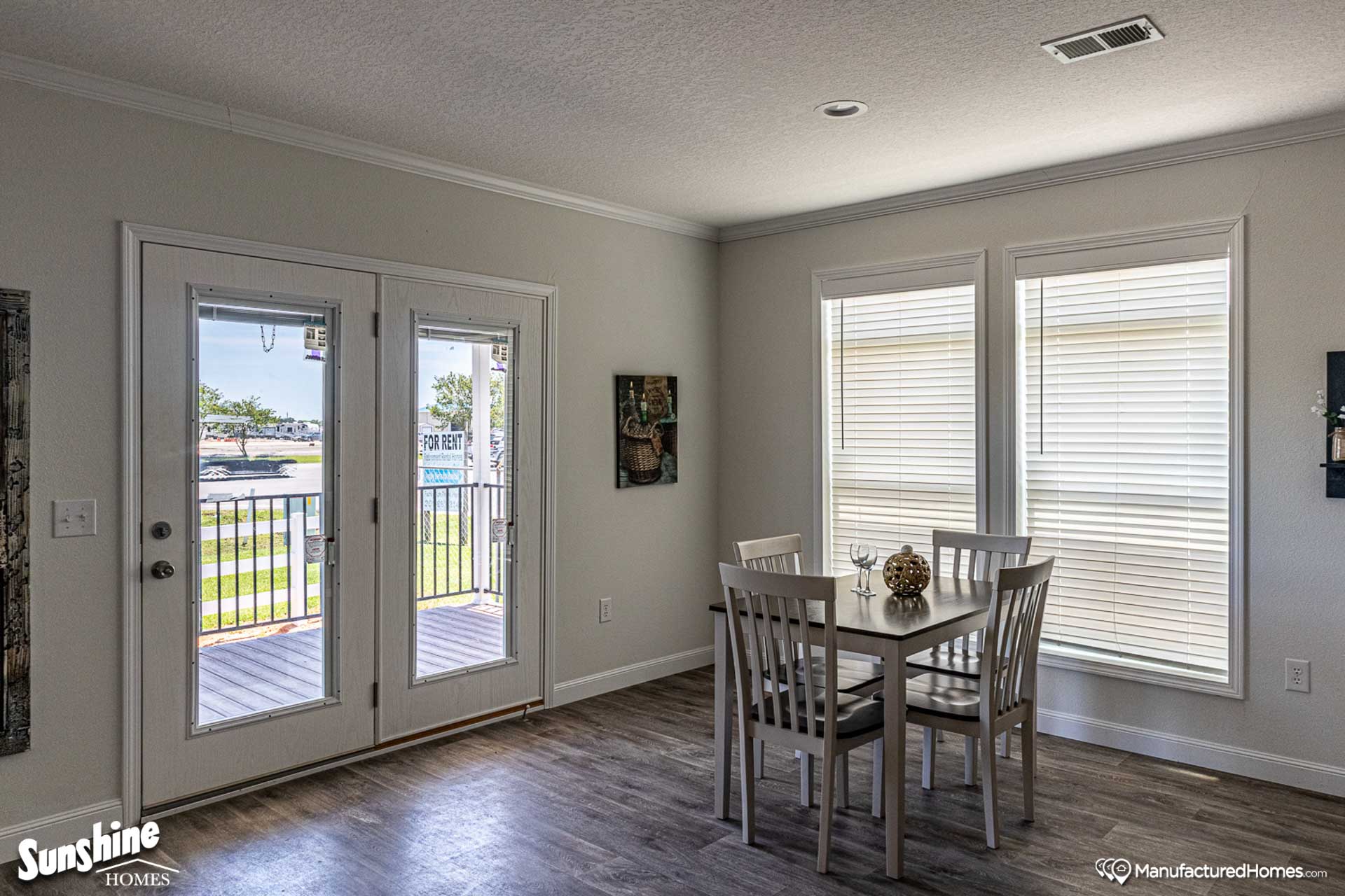 Pri3260-2028 interior home features