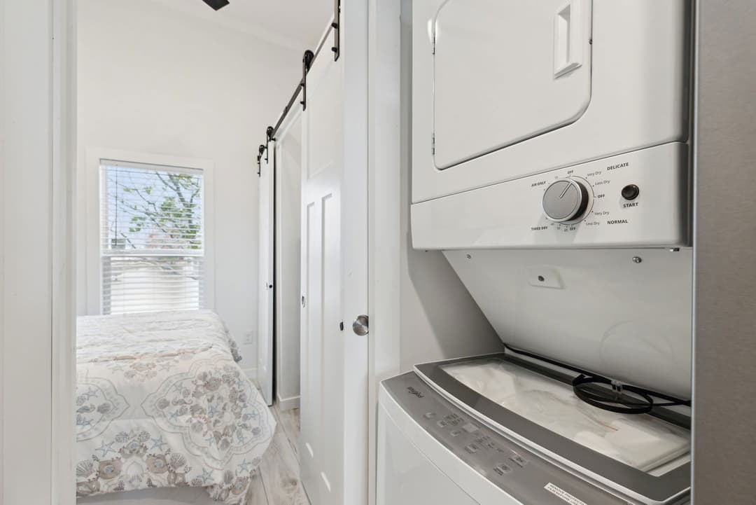 Aps 528-sl 070 interior home features