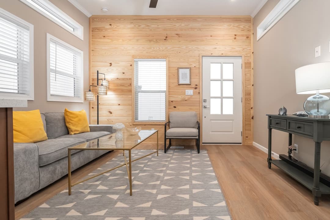 Wedge hk13382s interior home features