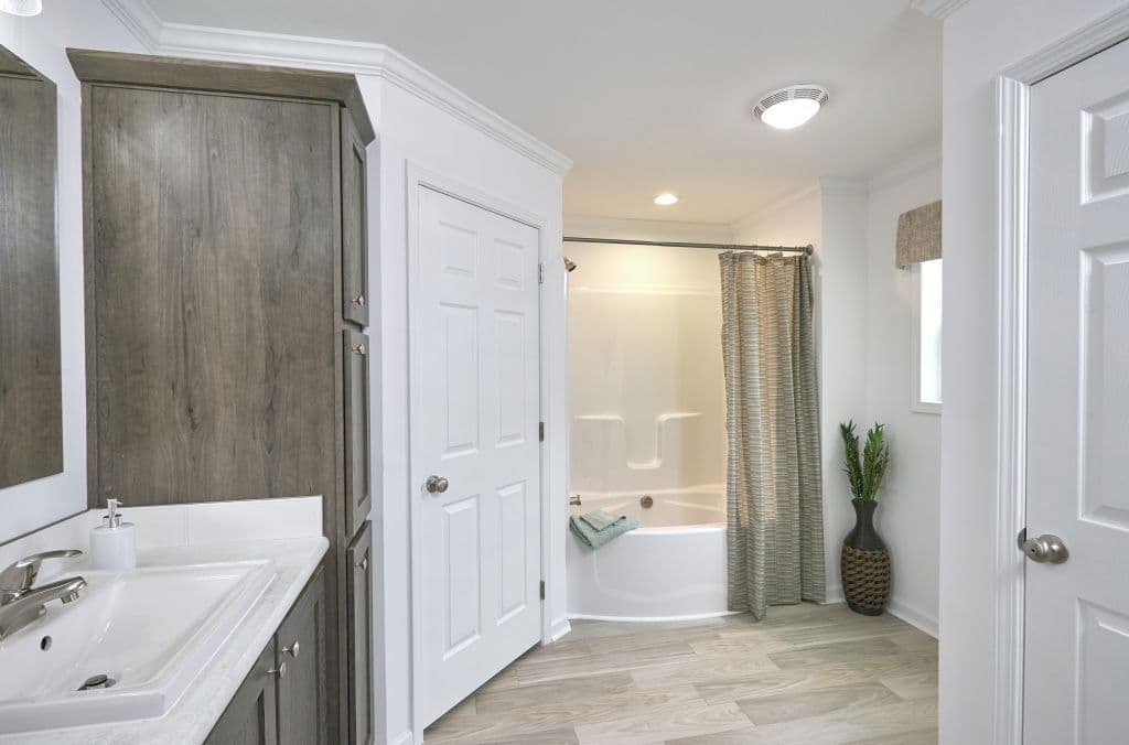 Blue ridge limited 2 32603b bathroom home features