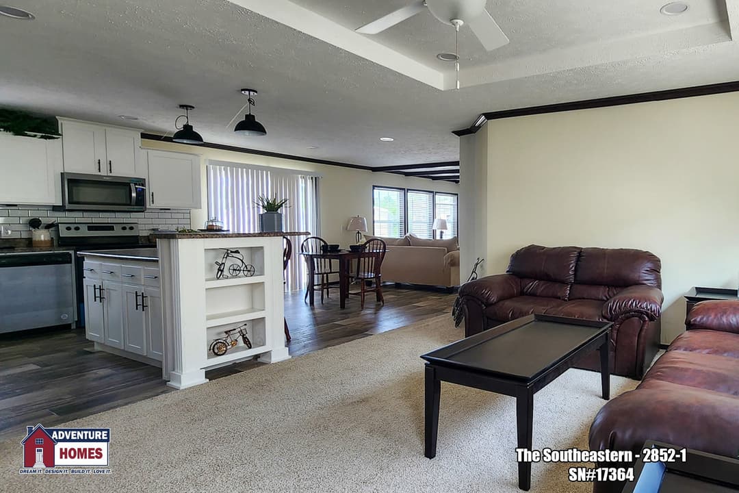 Southeastern | 2852-1 interior home features