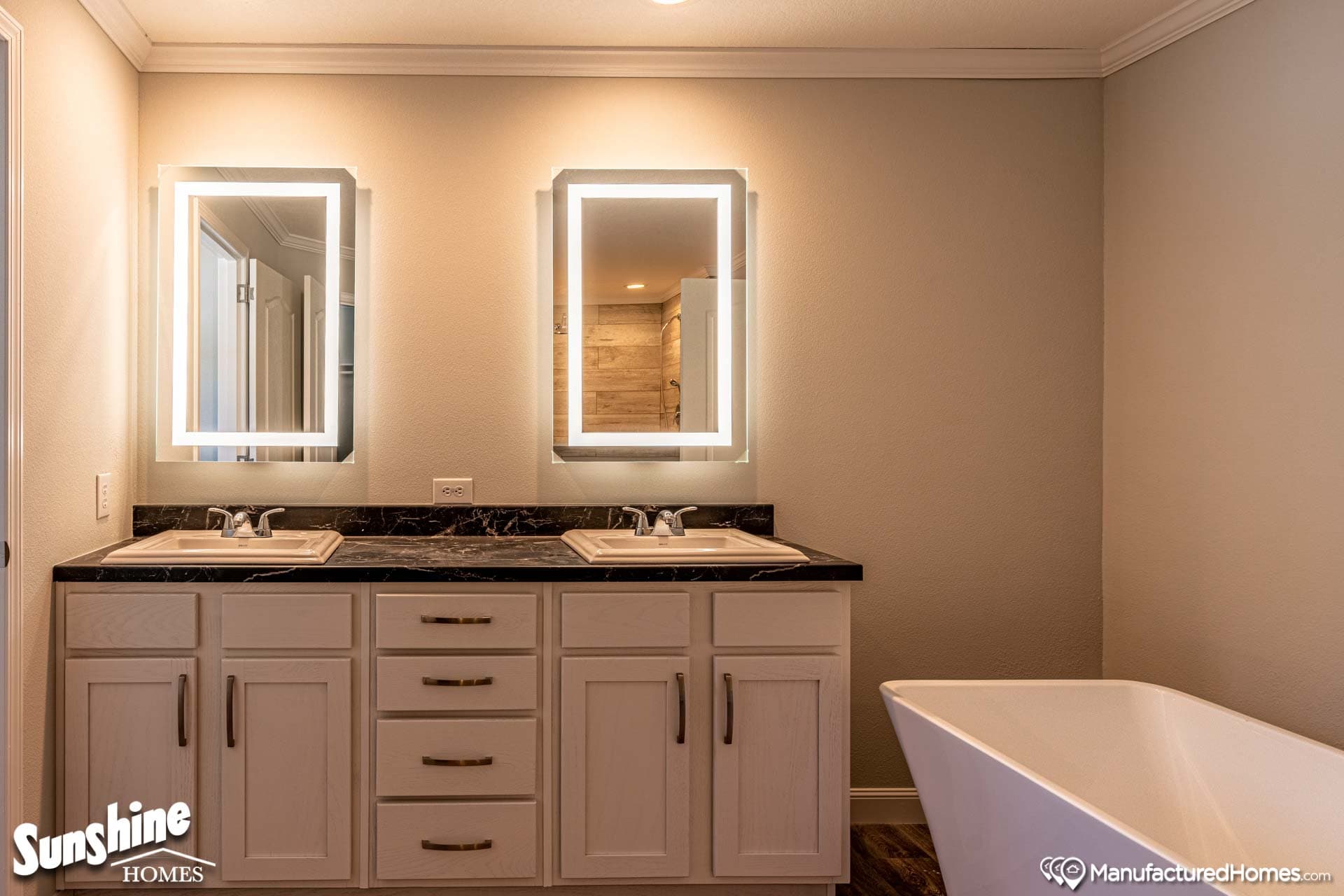 Pri3270-2008 bathroom home features