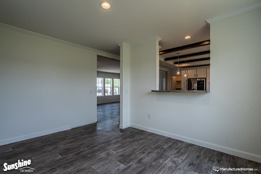 Pri3280-2049 interior home features