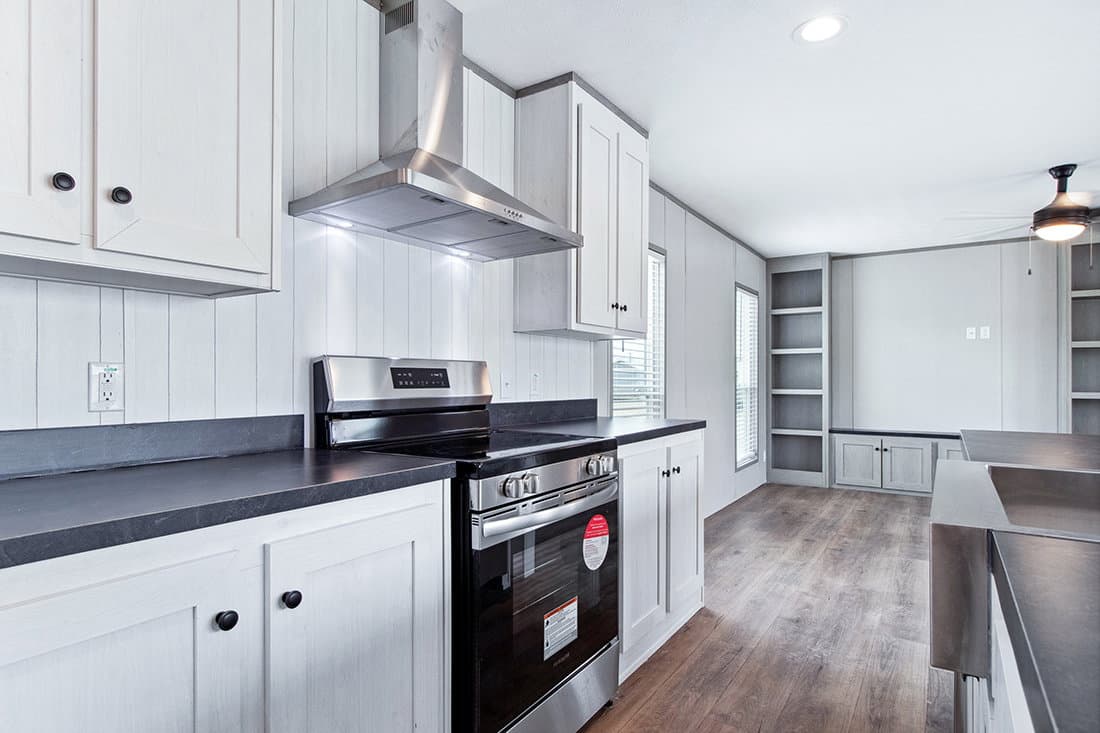 Resolution 16682x kitchen home features