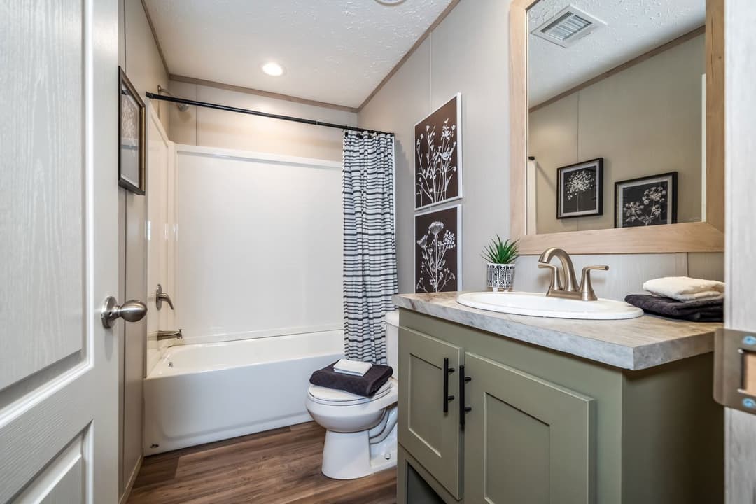 Rainier bathroom home features