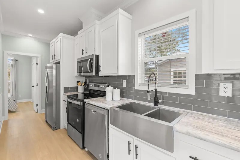 Legend 1438513 kitchen home features