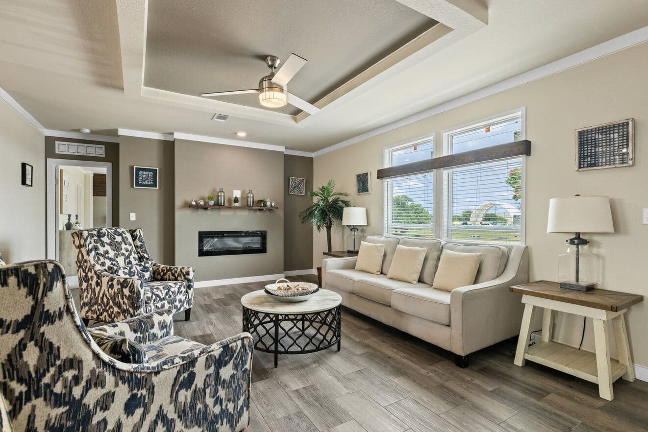 El rancho 32764a interior home features