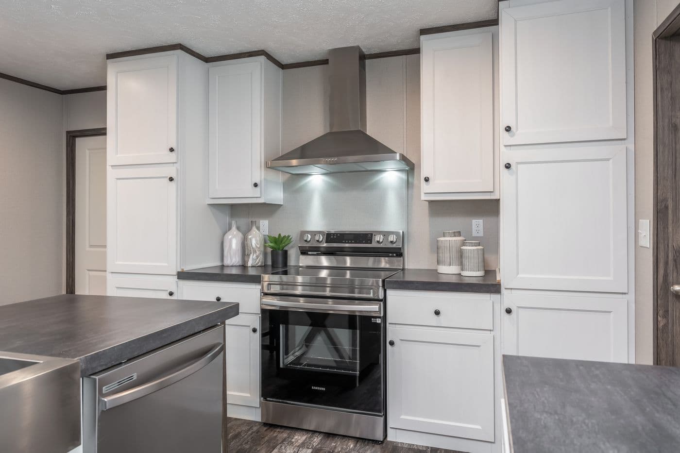 The general kitchen home features