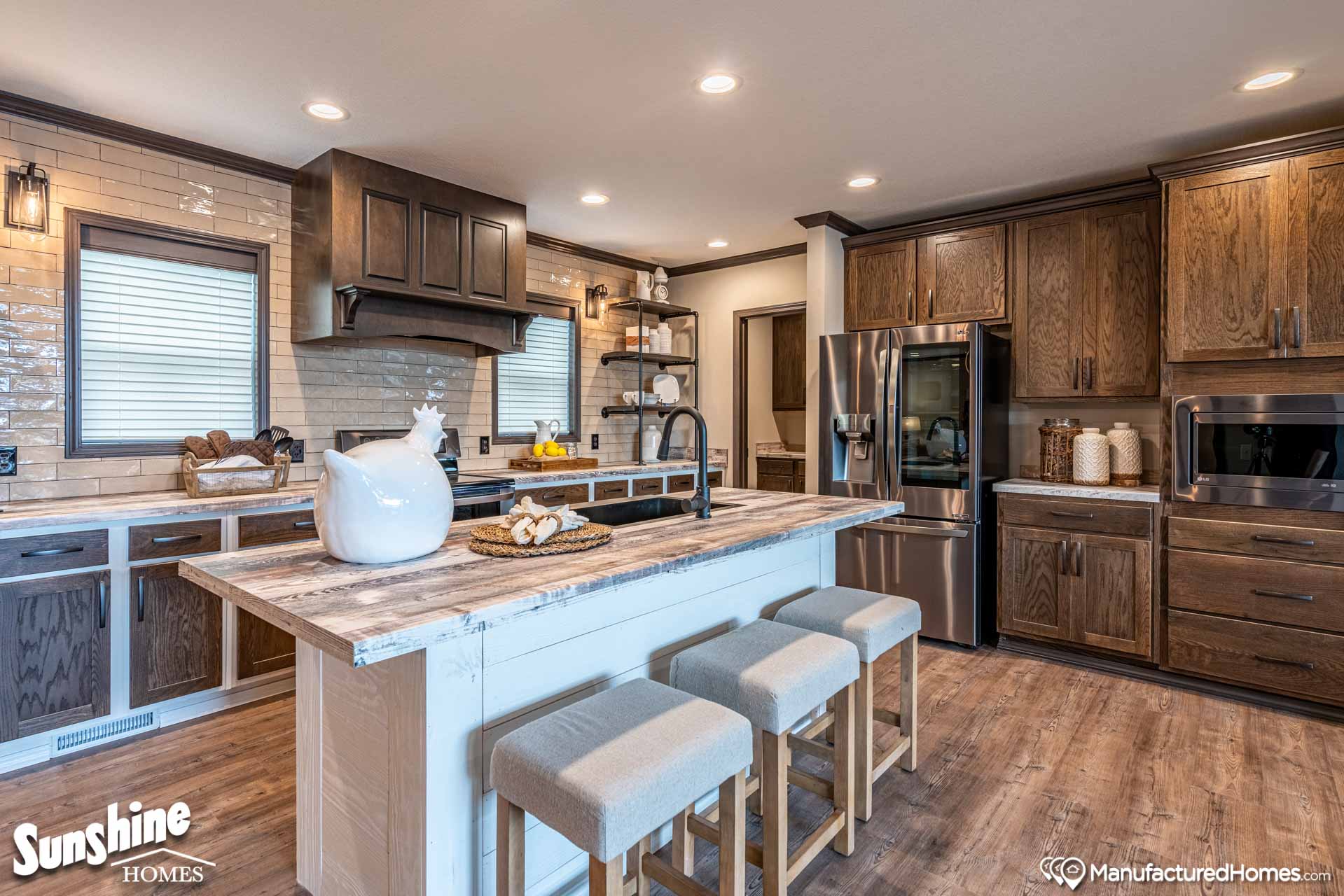 Pri3280-2025 kitchen home features