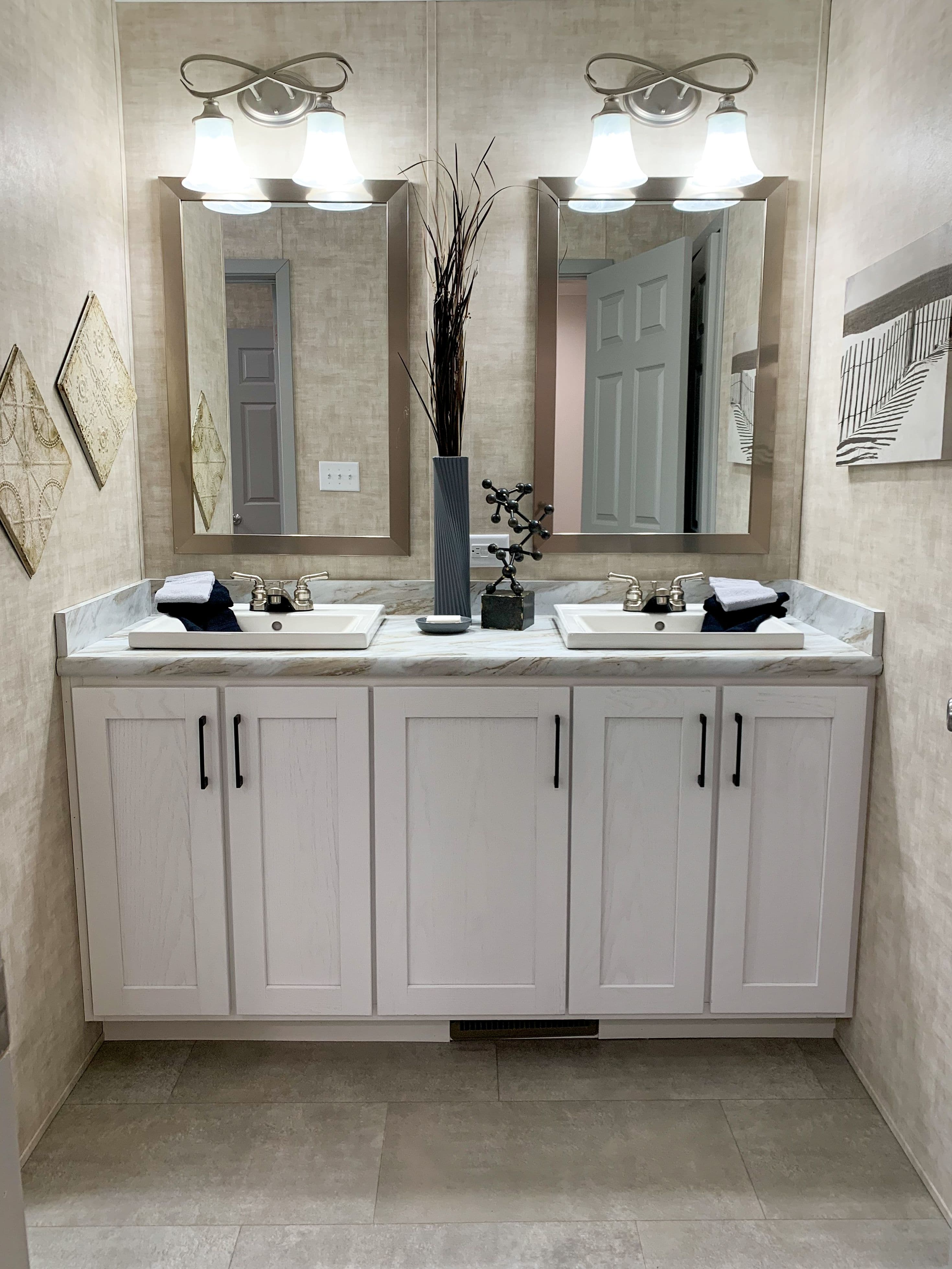 Astro elite ranch 3a2806-p bathroom home features