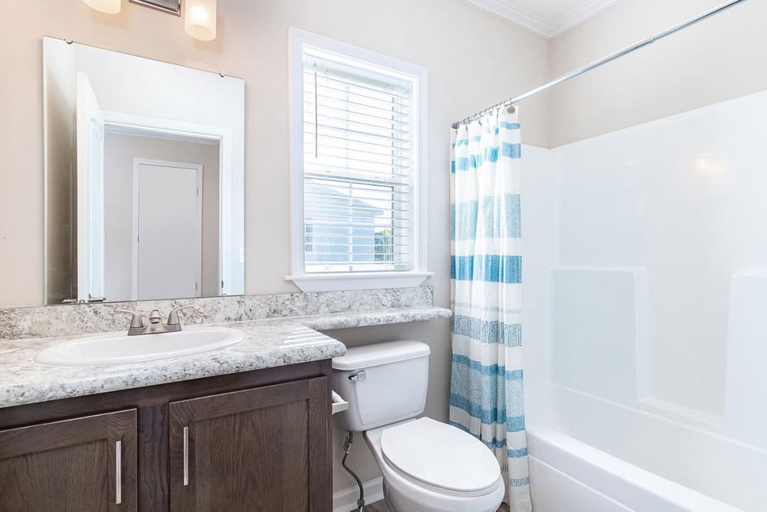 Silver springs 5351 bathroom home features