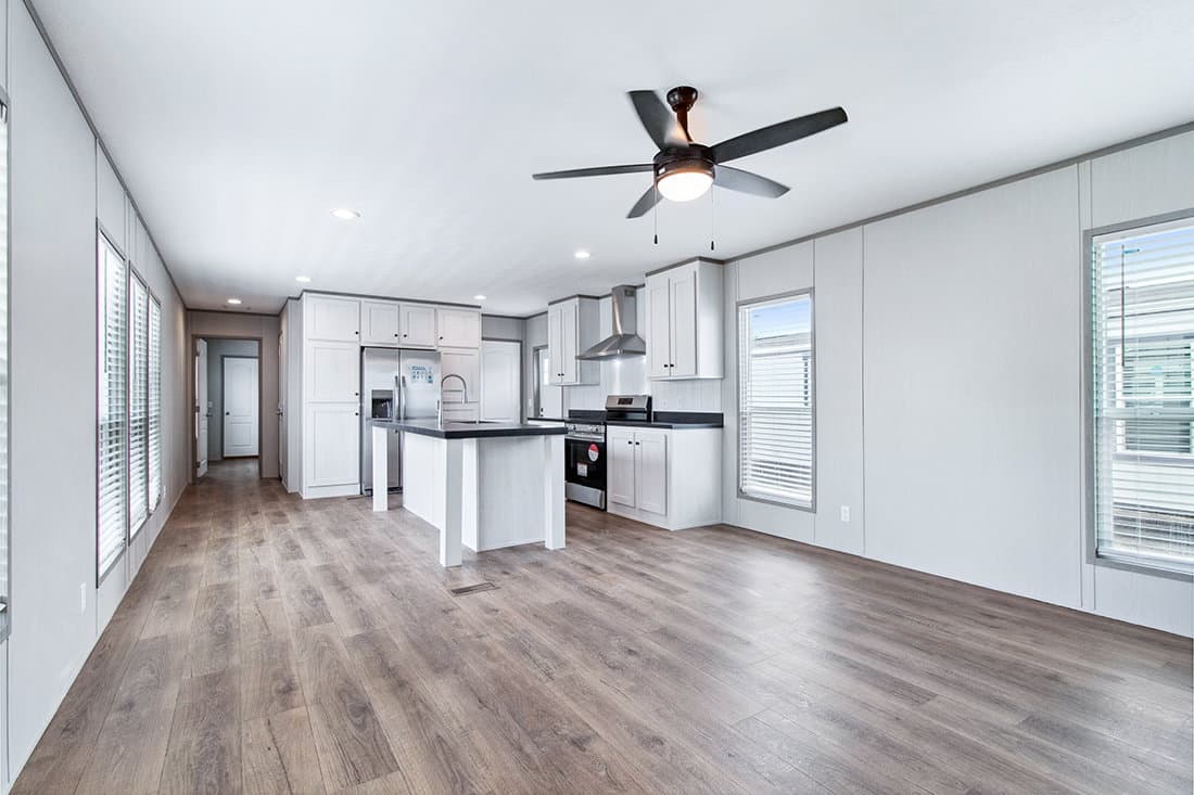 Resolution 16682x interior home features