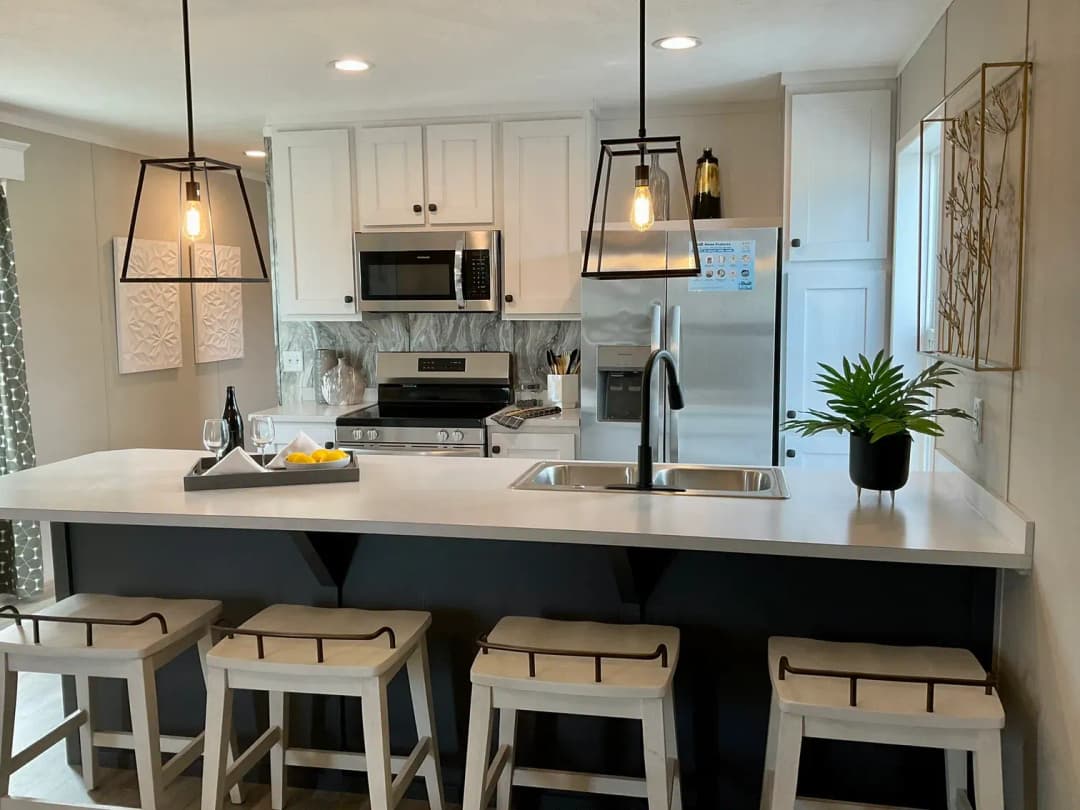 Peridot 66 kitchen home features