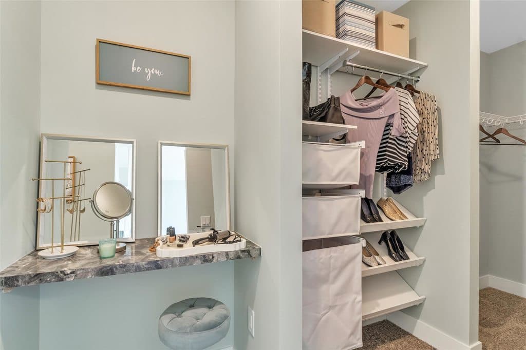 Otter creek bedroom home features