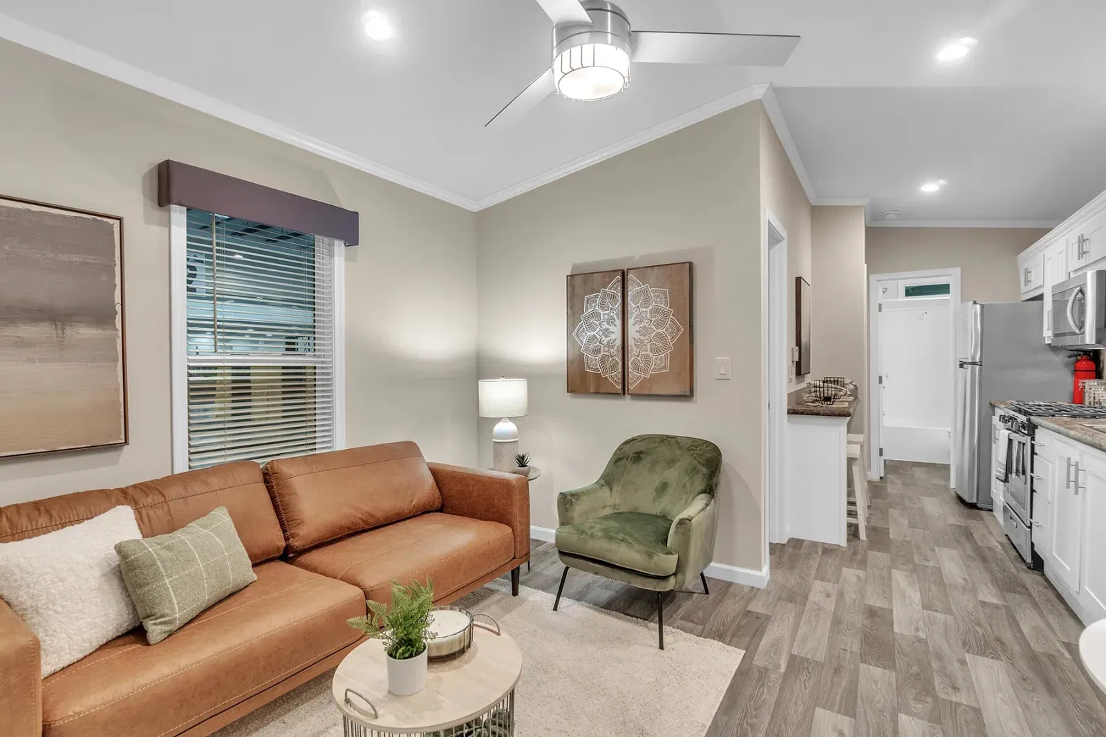 Ath-07 interior home features