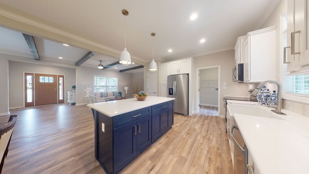 Logan ranch kitchen home features