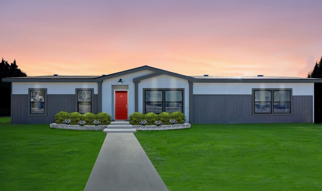 Magnum 30664m elevation and exterior home features