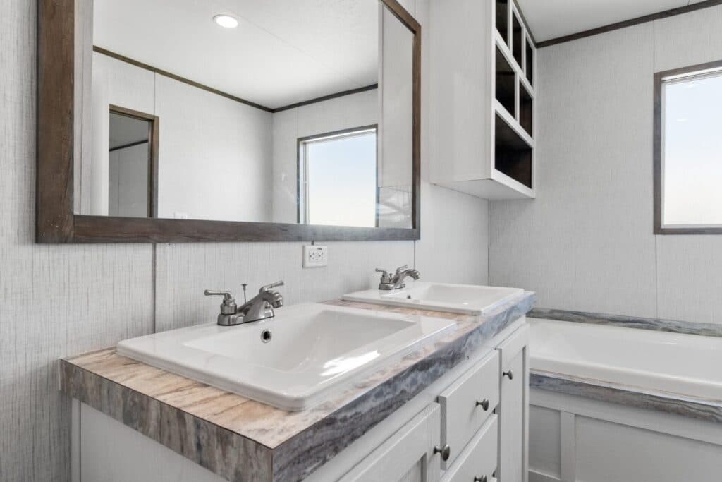 The nixon bathroom home features