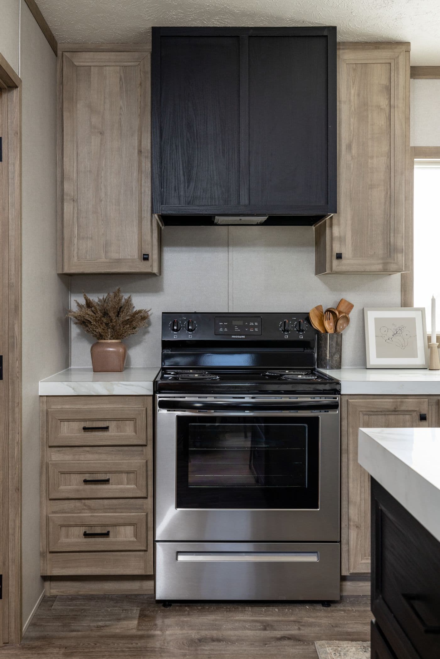 Sterling anniversary kitchen home features