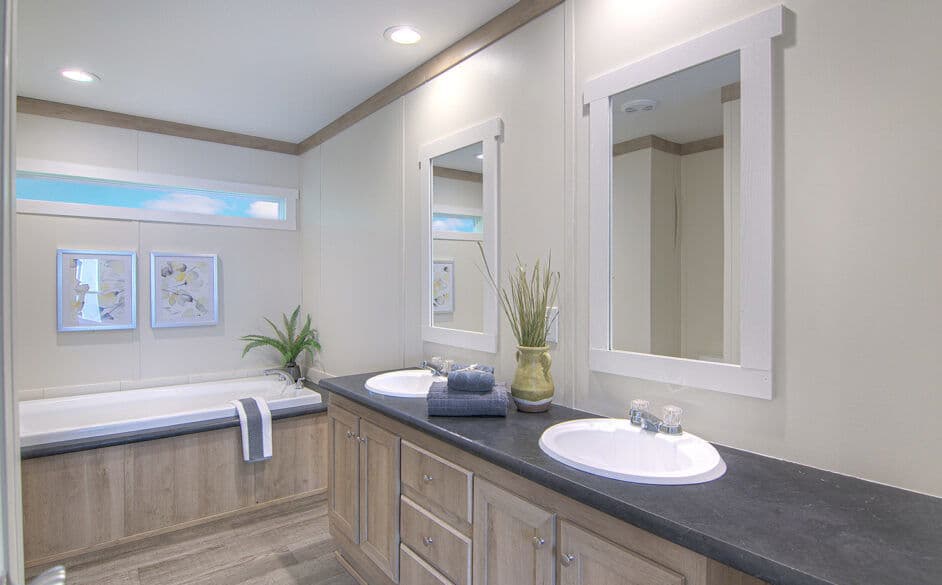 Corral 2354 bathroom home features