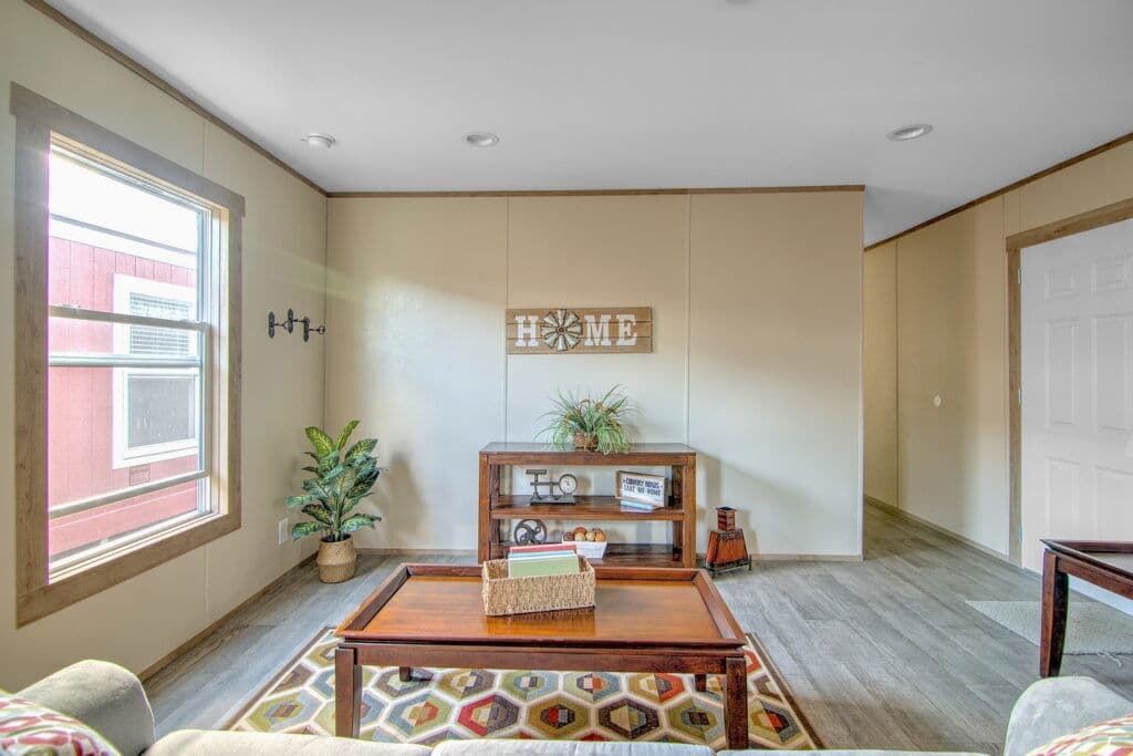 Carina 9270 interior home features