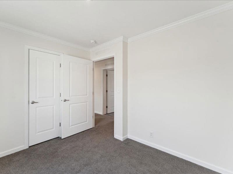 Spectra cs7301 bedroom home features