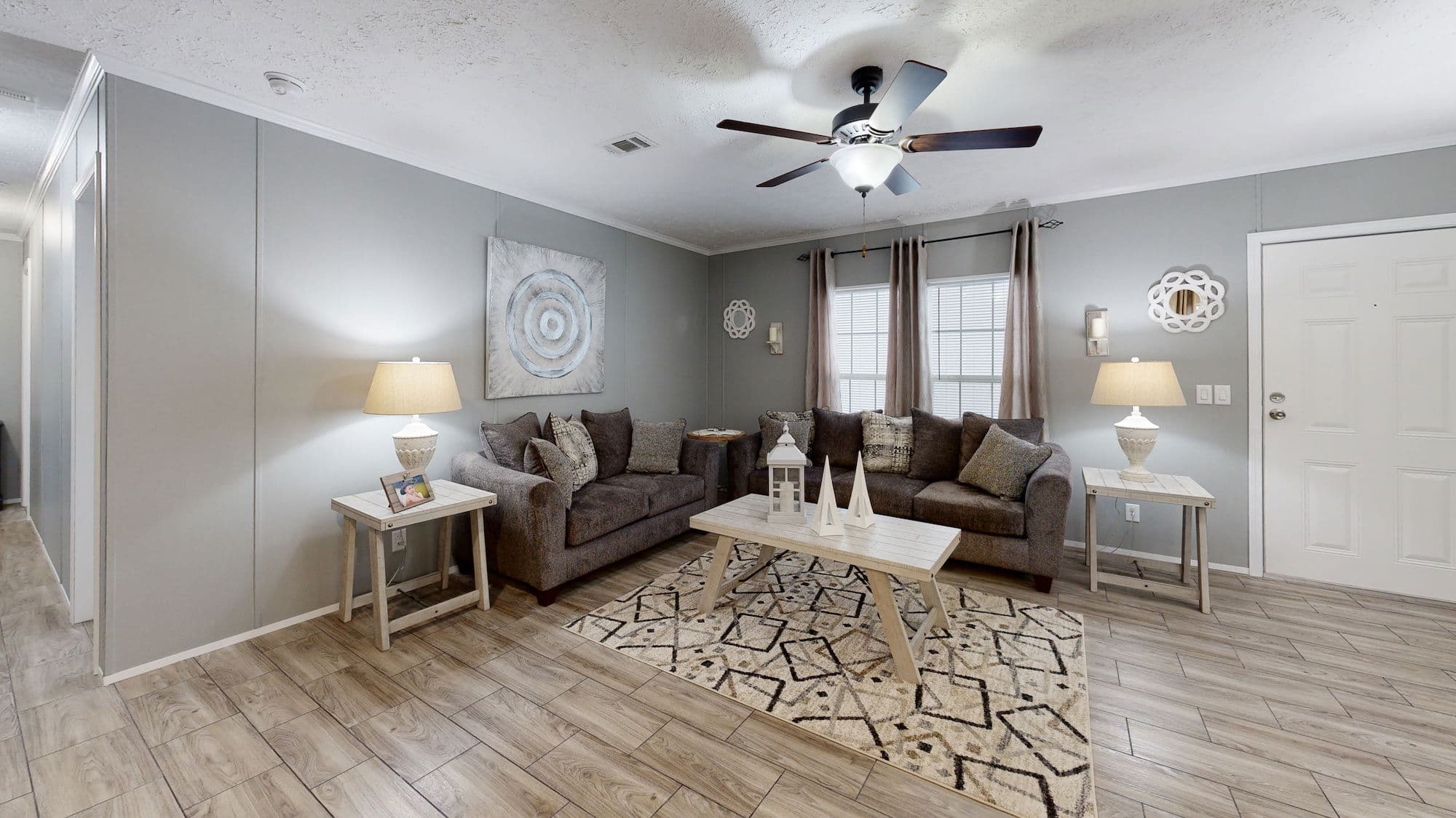 Md-50-32 interior home features