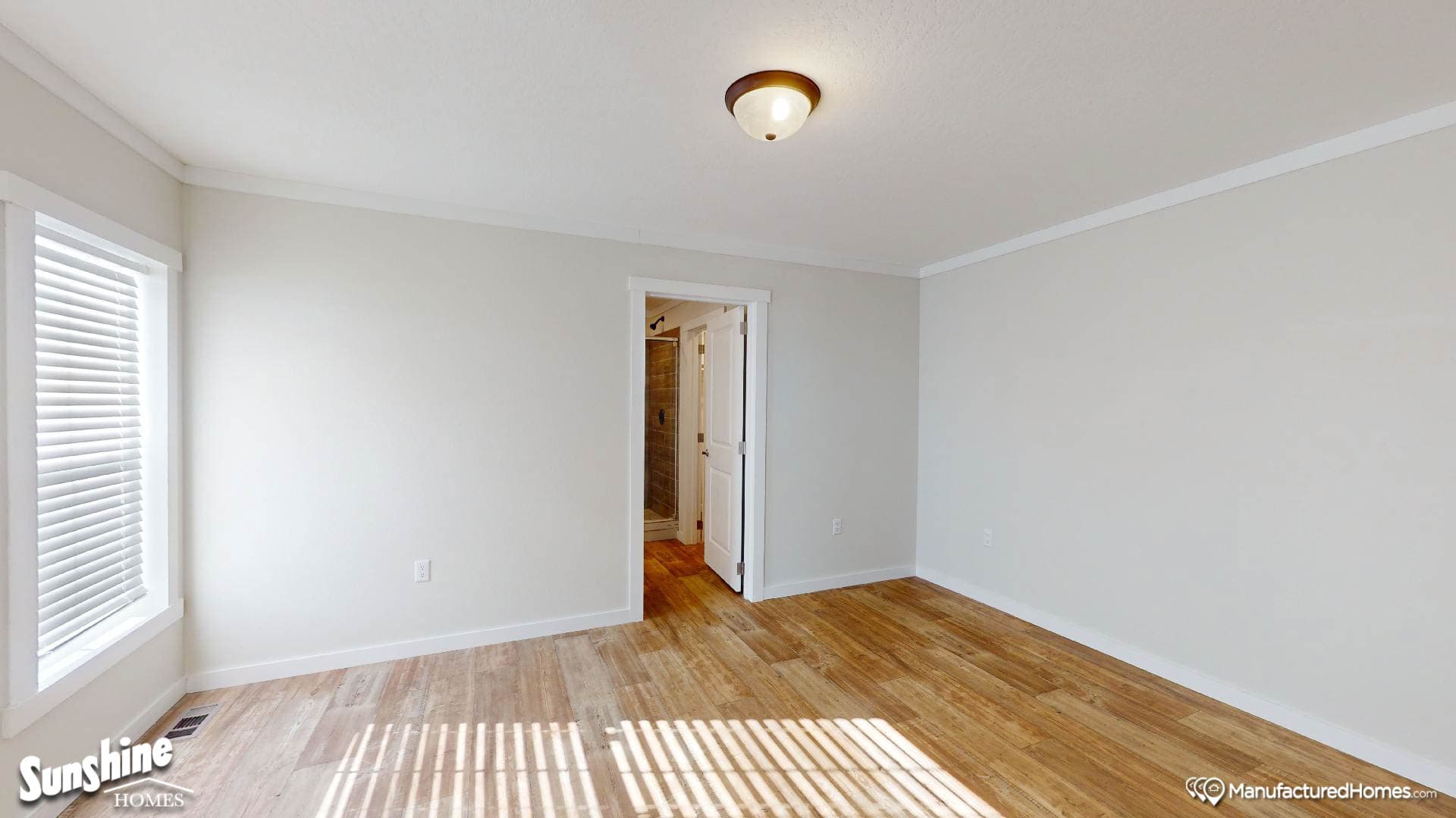 Chc1680-101 bedroom home features