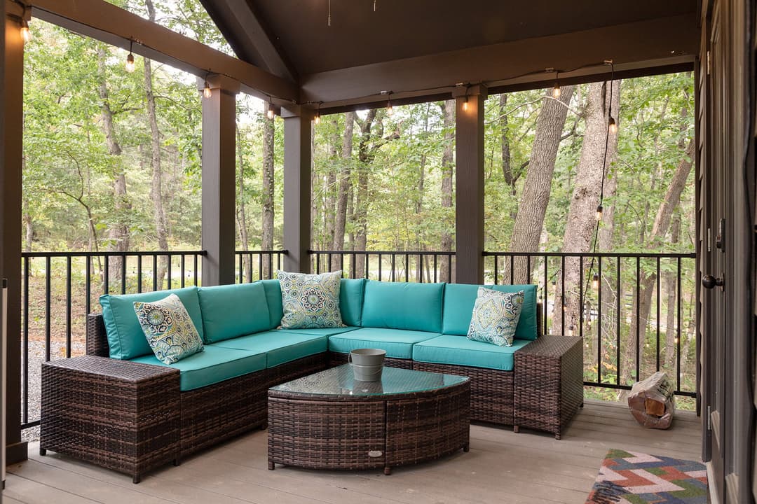 Bankhead exterior home features