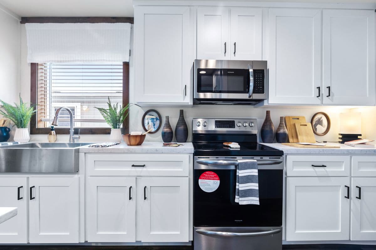 Lizzie elite kitchen home features