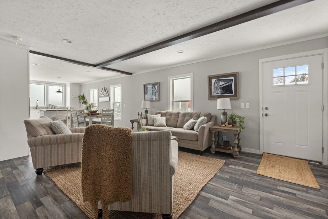 Bella 28483h interior home features