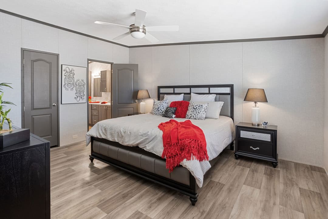 Classic c-3252-32d bedroom home features