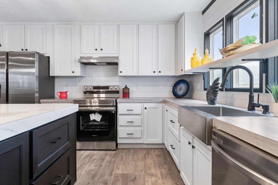 Hercules kitchen home features