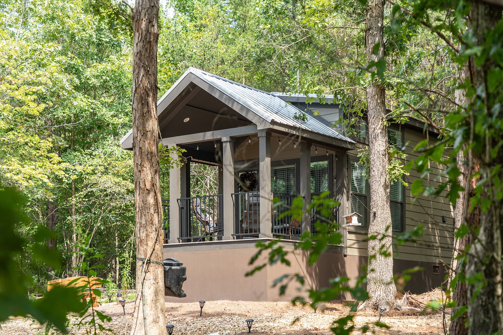 Swayback exterior home features