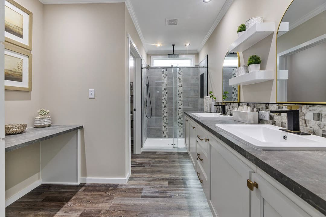 Pierce 28562a kitchen home features