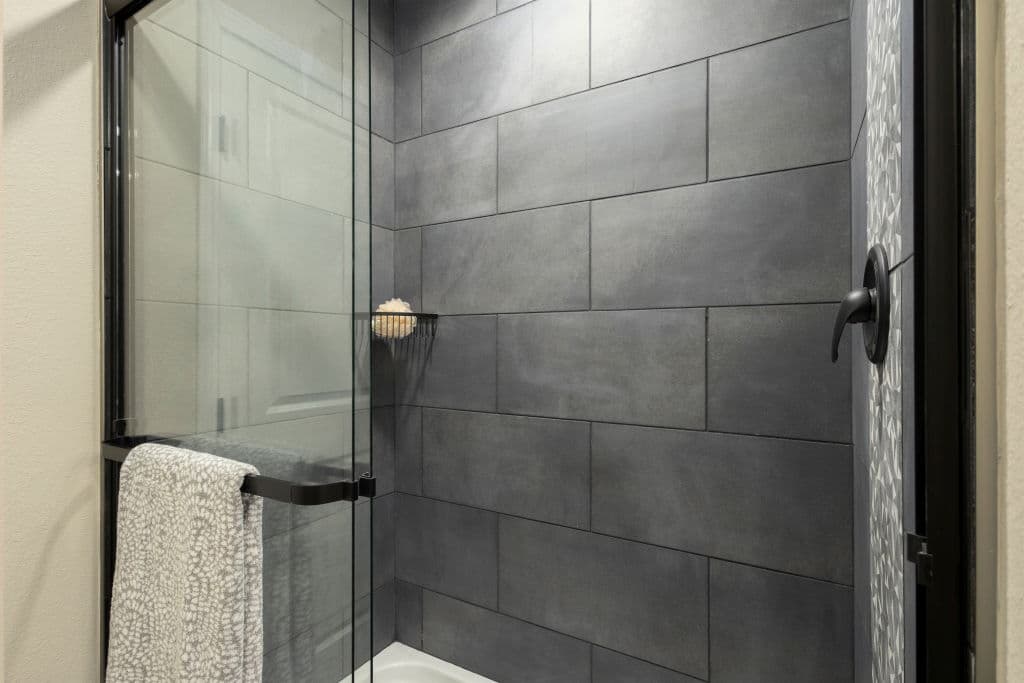 Millenian 5 bathroom home features