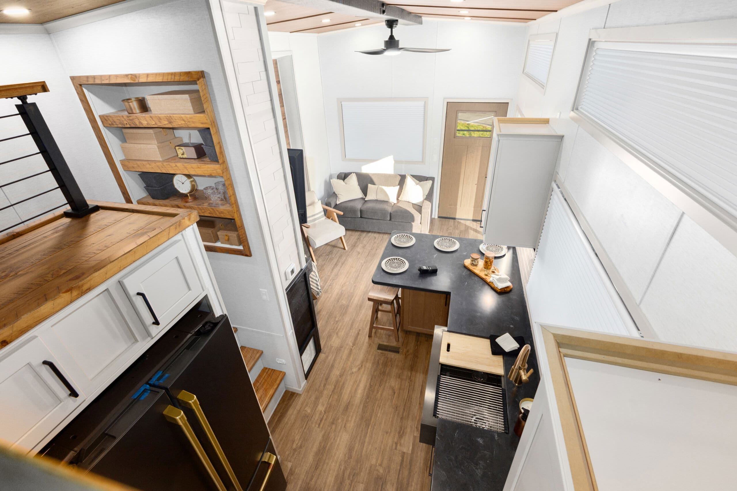 Eldorado 9099pwd interior home features