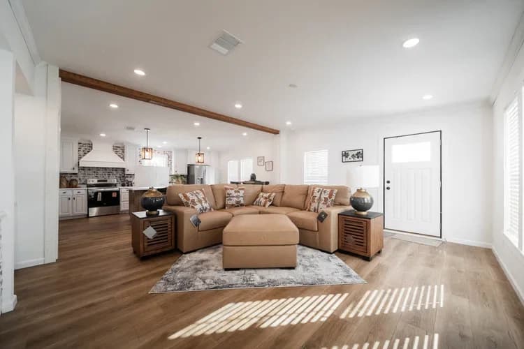 Sky harbor 2.0 interior home features