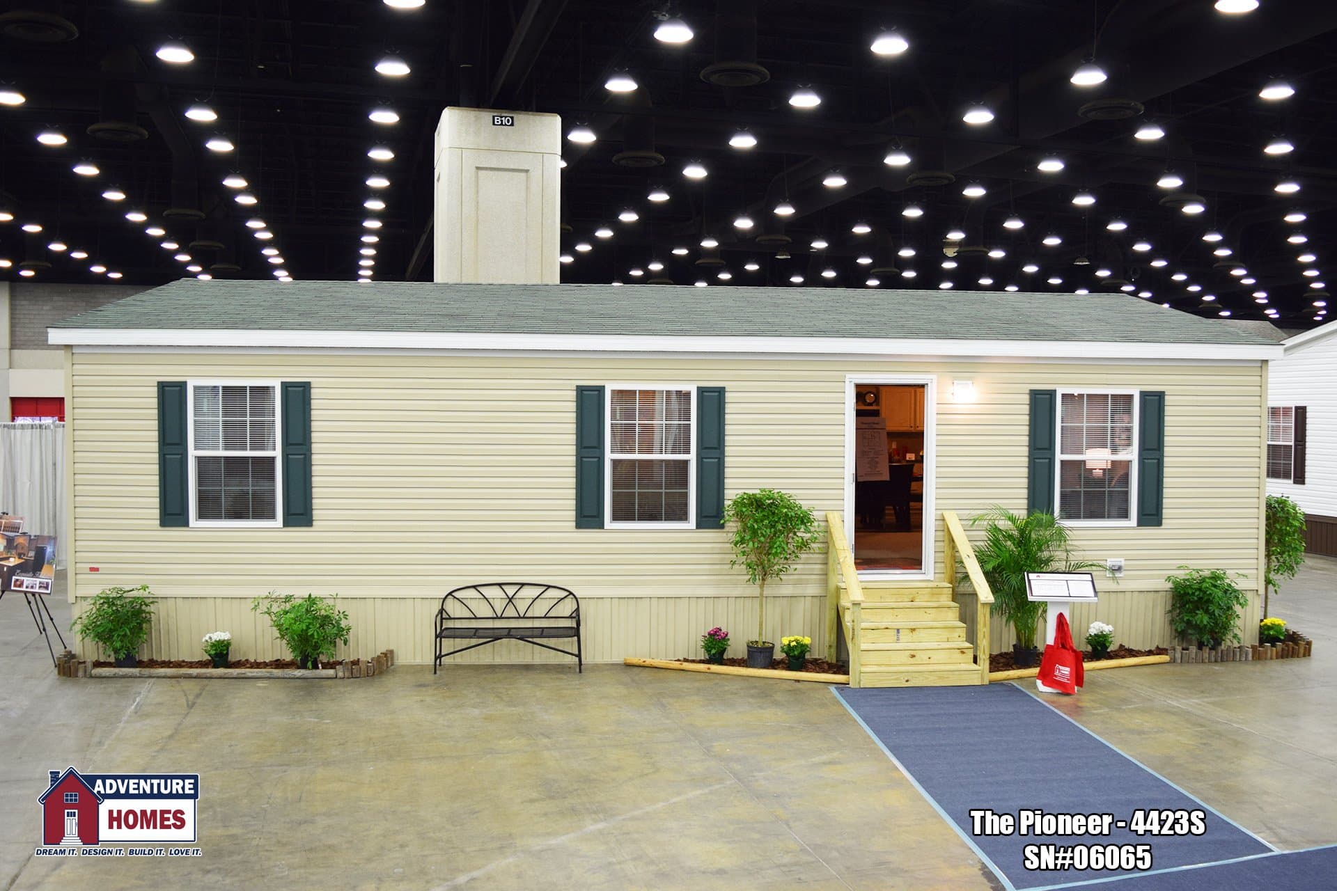 Pioneer | 4423s hero, elevation, and exterior home features