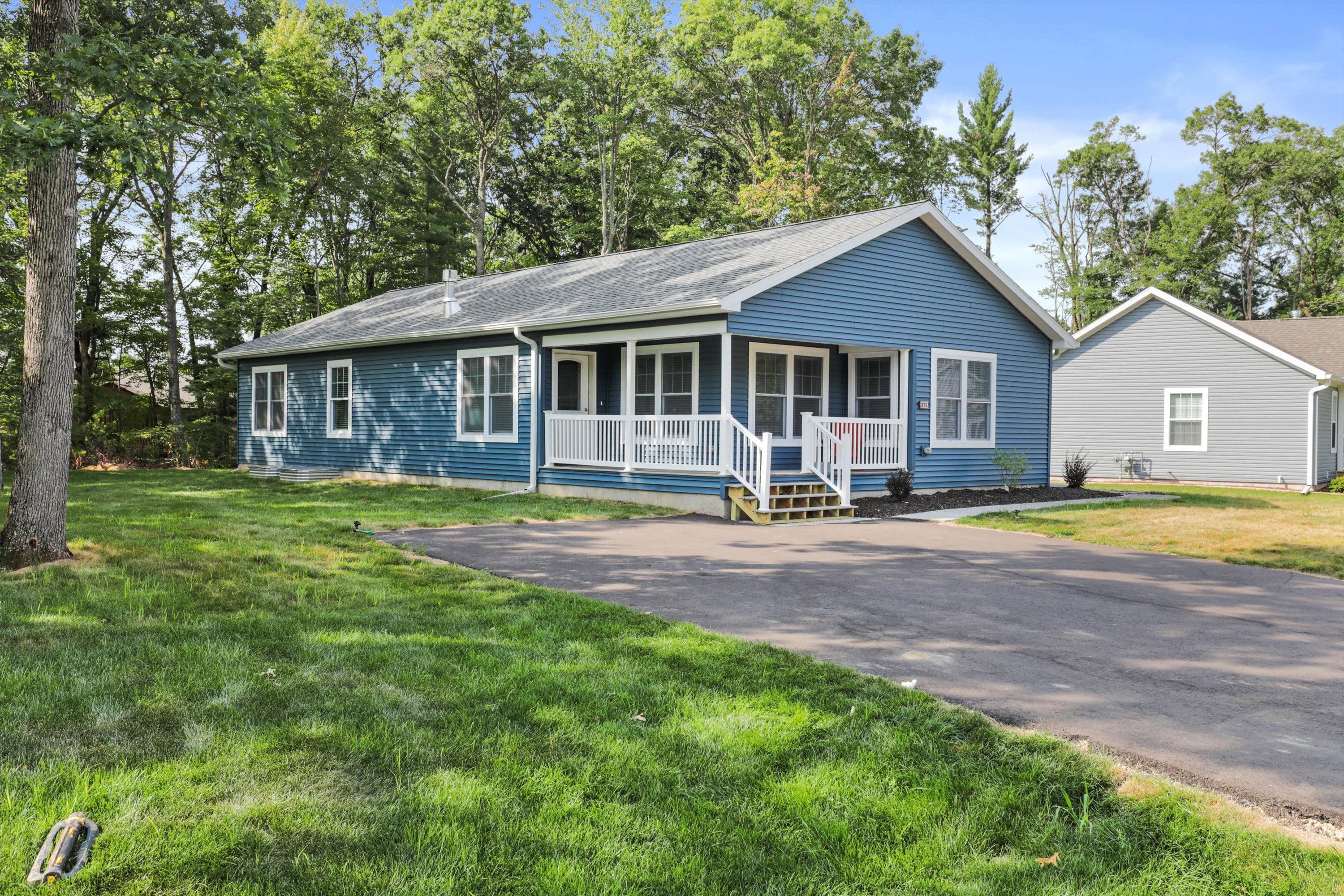 Georgia ii elevation and exterior home features