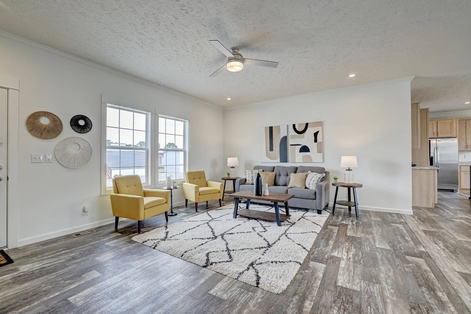 Ironclad 3276-20 interior home features