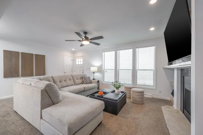 Skyliner ii interior home features