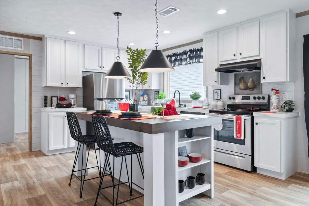 The real deal kitchen home features